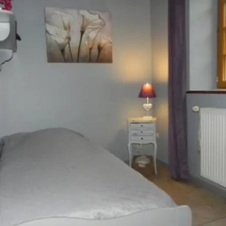 De Pouligny Bed and breakfast 3*