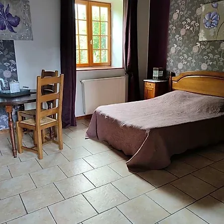 De Pouligny 3*